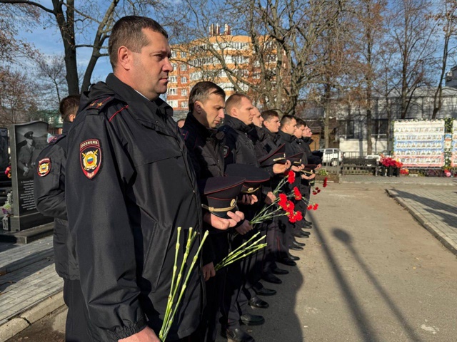 ✊🏻🇷🇺 8 ноября отмечается День памяти погибших при в...