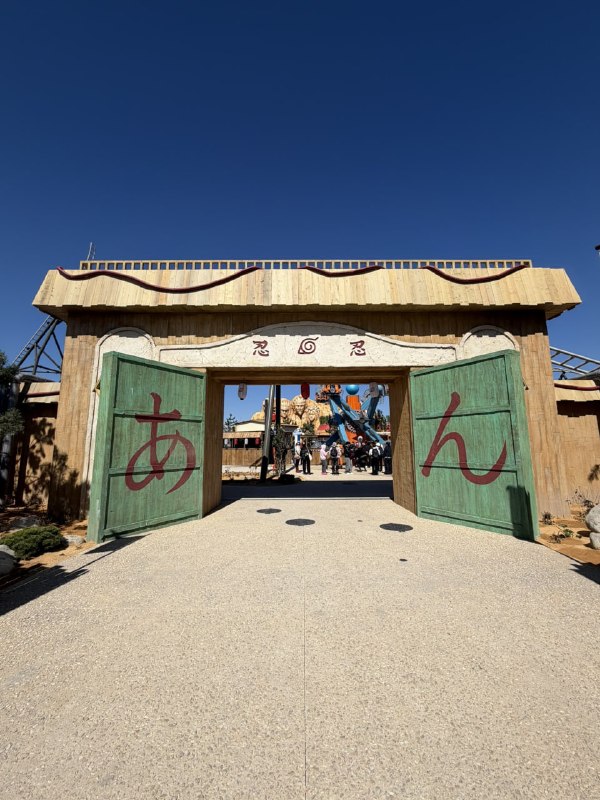 ⚡️Во Франции, в парке Konoha Land в Прованском парке Спиру, официально открылся аттракцион по мотива