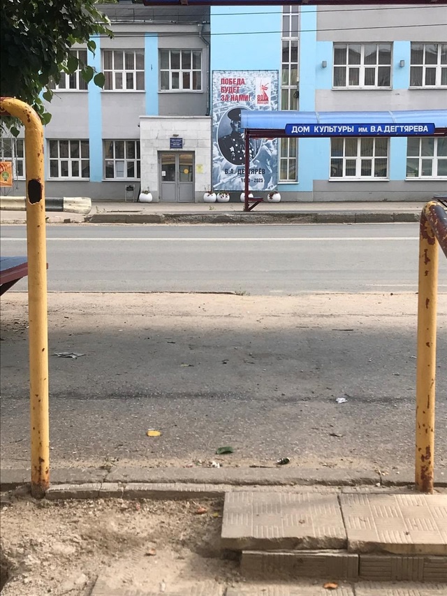 Когда наведут порядок?!
Каждый день собирается толпа м...