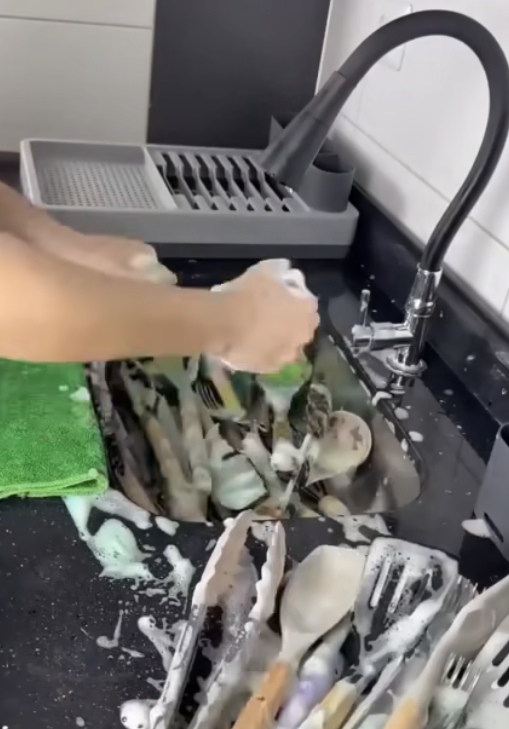 Устроили скачки