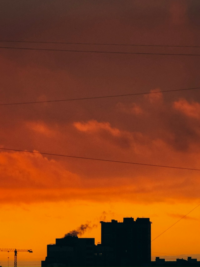 Фото вчерашнего заката от нагих подписчиков