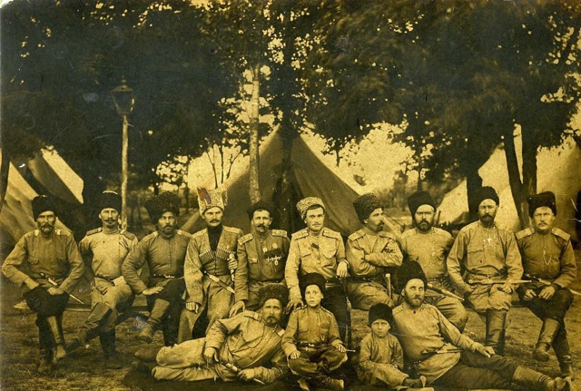 Kyбaнcкиe казаки в мае 1916 годa