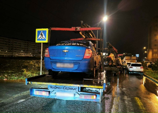 В Ленинском городском округе прошёл рейд по парковке в...