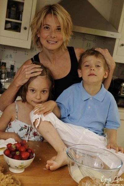 Андрей Кончаловский и Юлия Высоцкая стали родителями ?...