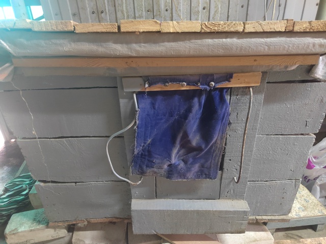 Отдам даром громадную будку можно для собак , цыплят и. ...