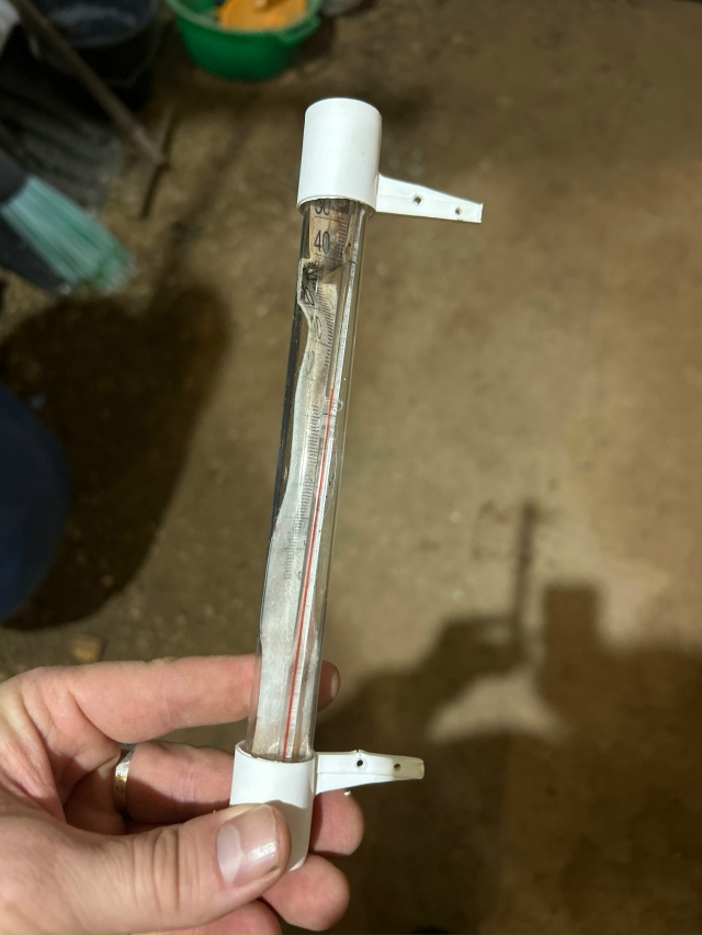 Народ ,кто знает как куда утилизировать старый градусн...