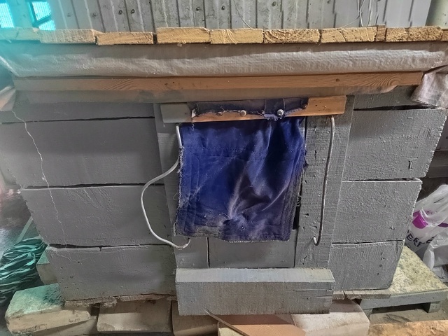 Отдам даром громадную будку можно для собак , цыплят и. ...