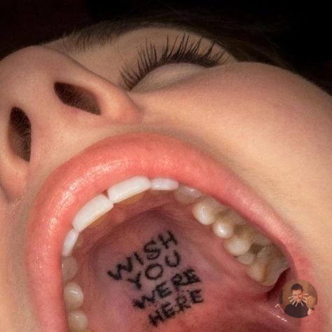 Когда стоматолог понял, что у неё не только татуировки ...