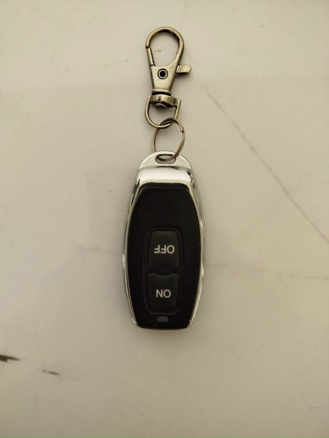 Нашли у 5 подъезда по Новой 3) обращаться в 68 кВ