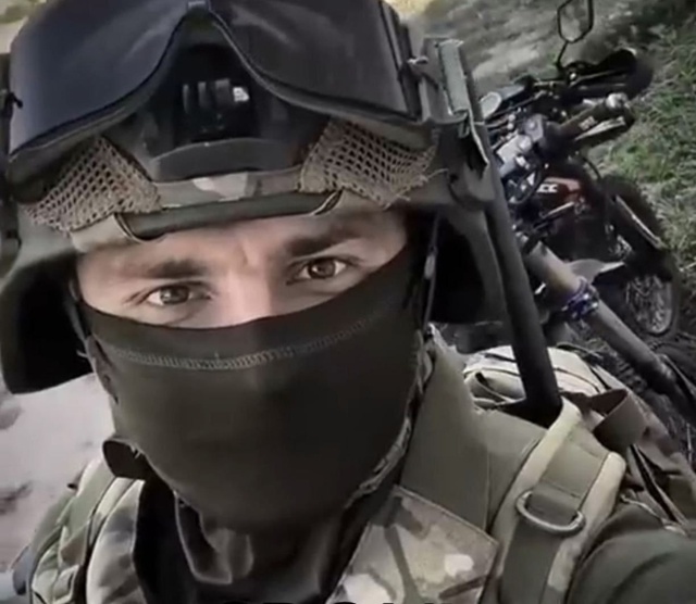 Иду вперёд, где бой кипит и смерть разгулива?...