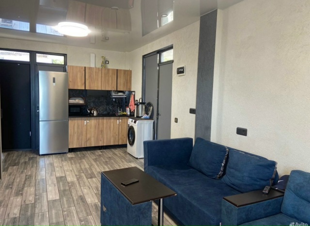 Сдаётся уютная студия в частном доме до трех человек. С...