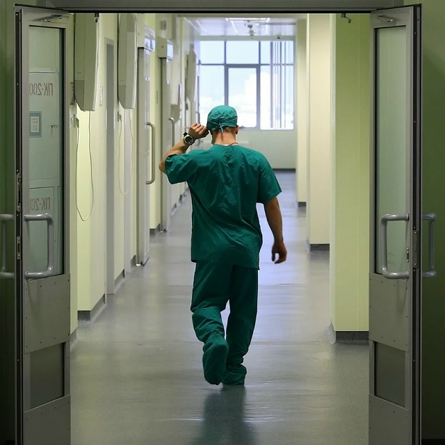 Госдума приняла в первом чтении законопроект, который ...