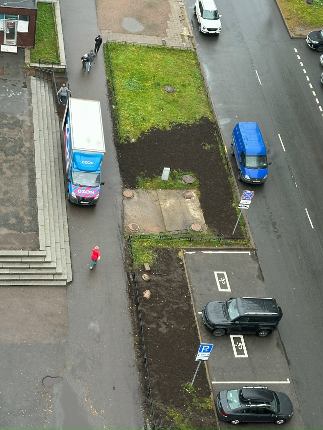 От лица жителей, проживающих по адресу ул. Станюковича...