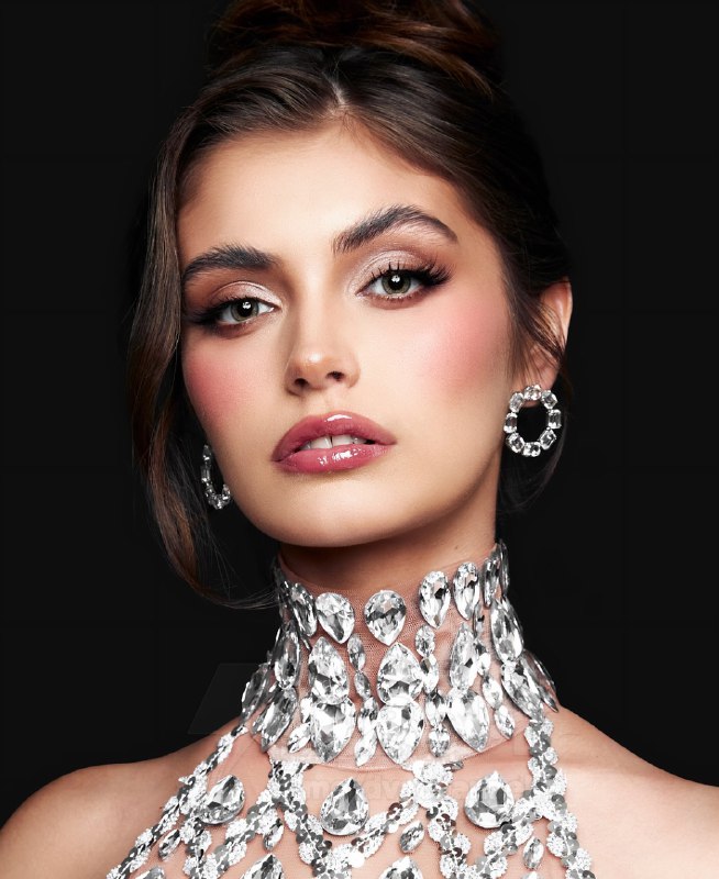 На конкурсе «Мисс Чили» зрителей и жюри удивила участница Игнасиа Фернандес, которая на шоу талантов