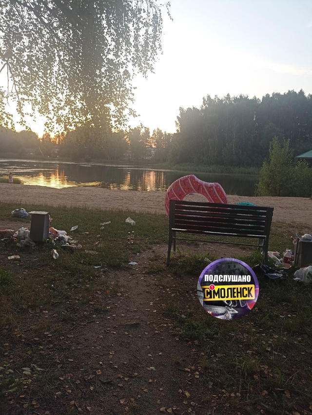Ключевое озеро тонет в мусоре
Мусор валяется, его ник...