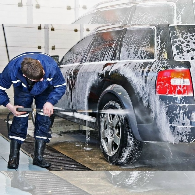 г. Можга. Требуются автомойщики, зарплата достойная, оп...