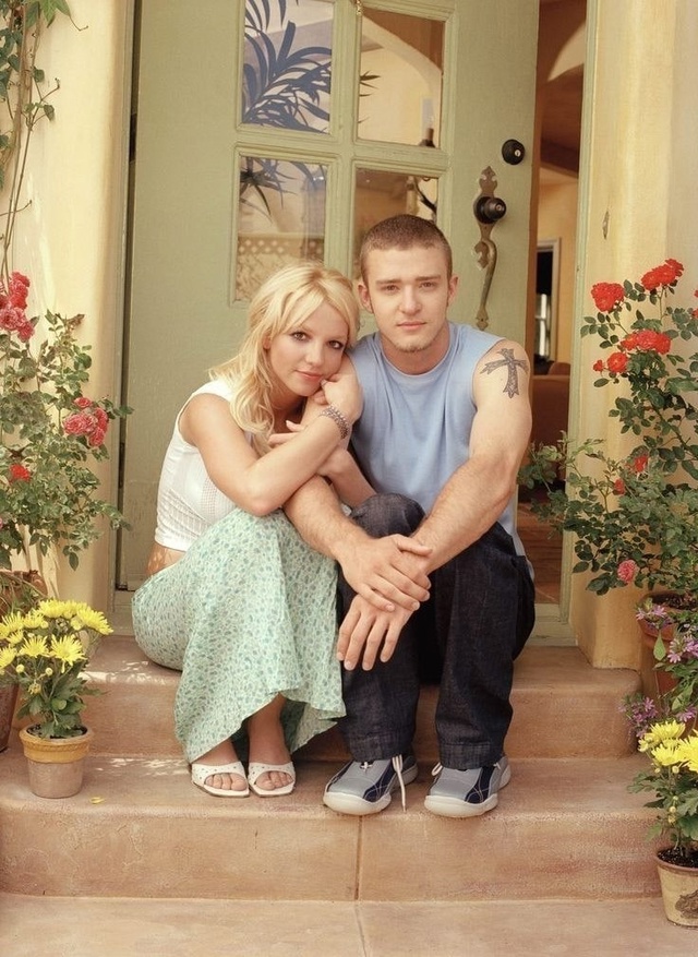 Бритни Спирс и Джастин Тимберлейк, 2001 год