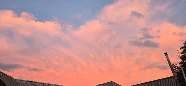 Сегодняшний закат 🌅
Фото от подписчиков