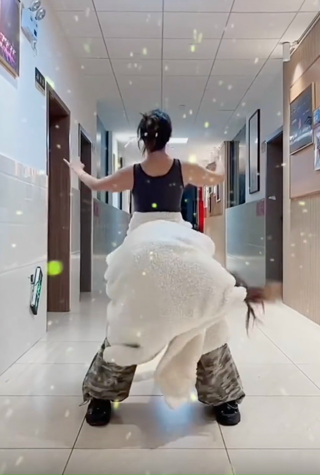 Ох, не выдержу... Просто гениально! 🤣👏