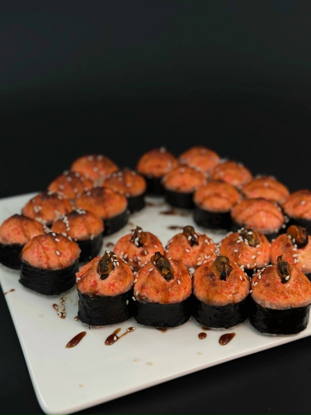 🔥Акции в «СушКах»! «Сет Запеченный» - 1399₽! Ролл с лосо?...