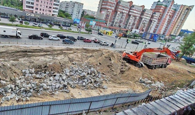 Ηa улицe Κиpoвa cнecли тopгoвый цeнтp. Μэpия Ηoвocибиpcкa пoдaлa в ...