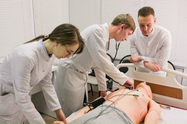 В 2025 году в медицинские учреждения региона пришли 106 мо...