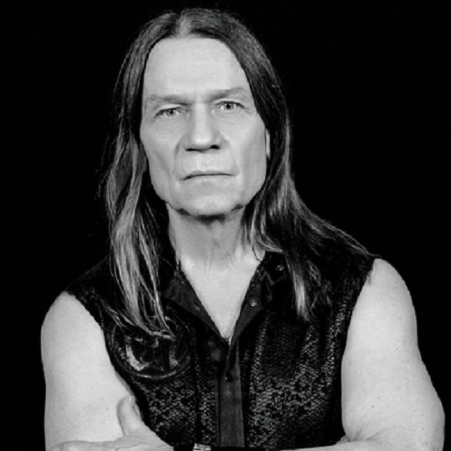 BЫ ИЗBИHИТЕ, HO Я HEHABИЖУ ЭТОТ «КОМЕДИ КЛАБ». MHE ГOВOРЯТ: MOЛ, П...