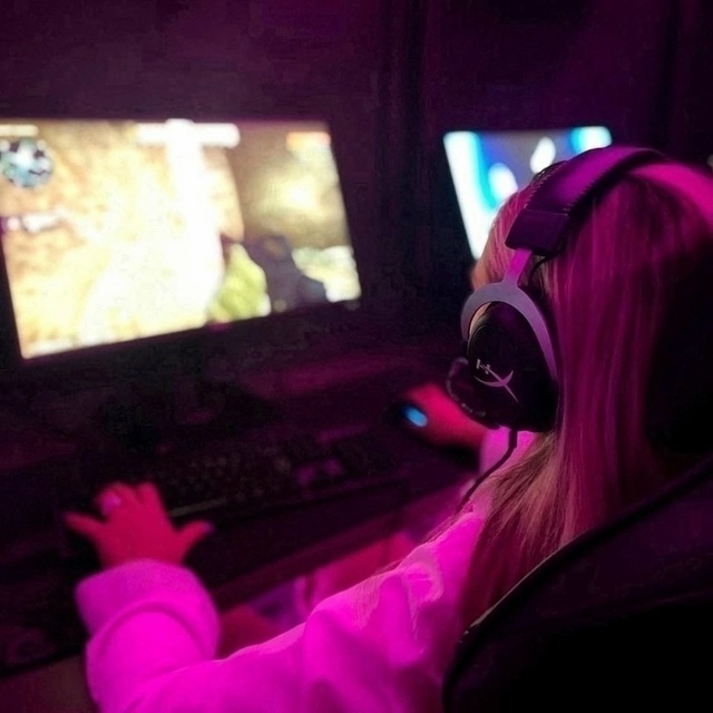 Требуется администратор в компьютерный клуб (без опыт?...