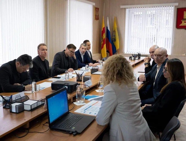 ОТ КОЖЕВЕННОГО ЗАВОДА ДО РЕЧНОГО ВОКЗАЛА
Игорь Шувал?...