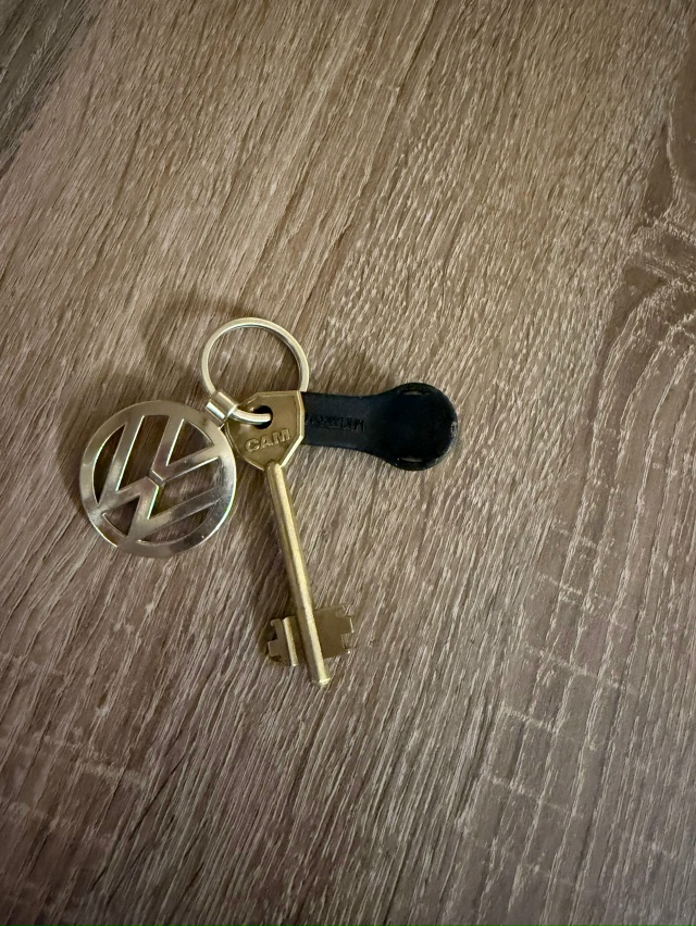 Найдены ключи. Обращаться в личные сообщения.