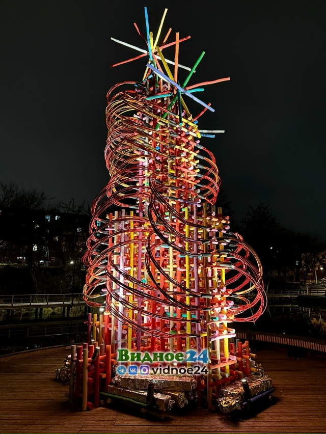 На Малом Тарычёвском пруду появилась необычная нового...