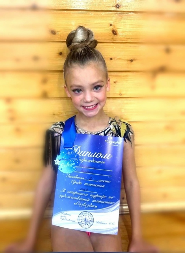 Воспитанницы школы 