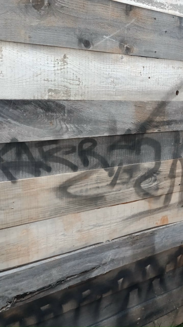 Настоятельно просим связаться с нами родителей троих ?...