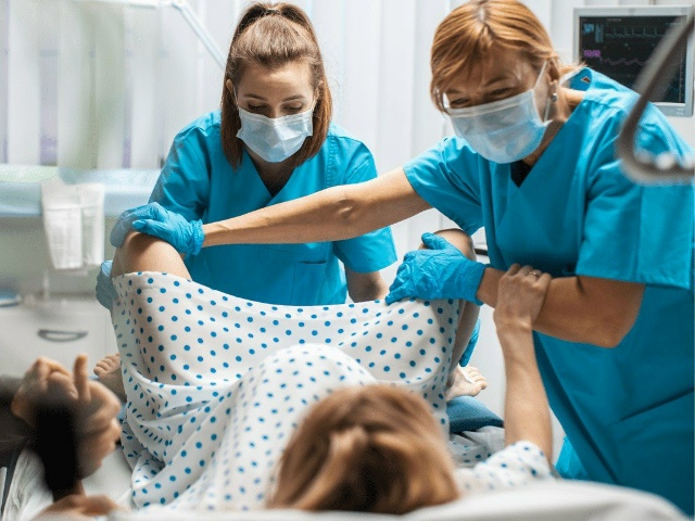 Жительница Наро-Фоминска весом в 157 кг не замечала бере...