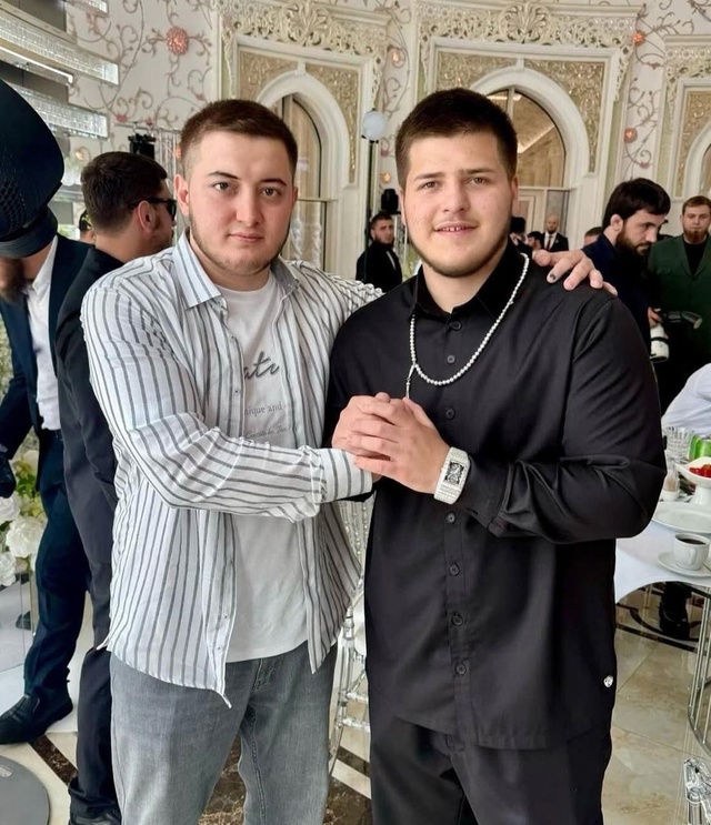 ? Свадьба по-чеченски: 17-летний Адам Кадыров снова в ц?...