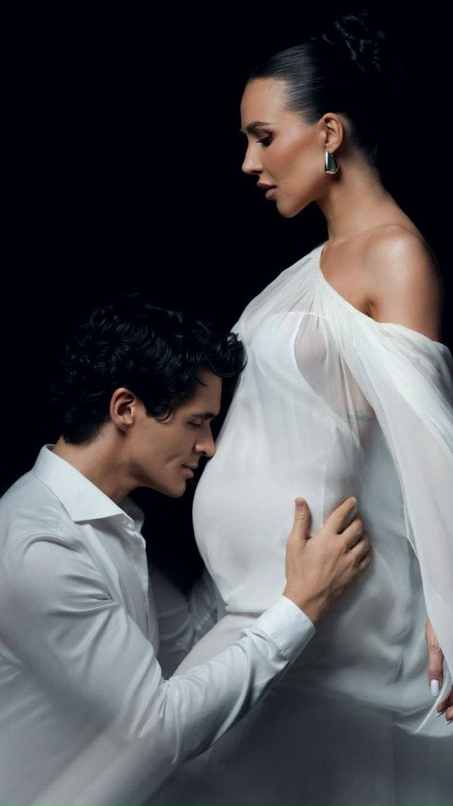 Блогерша Лерчек и её возлюбленный Луис Сквиччиарини о?...