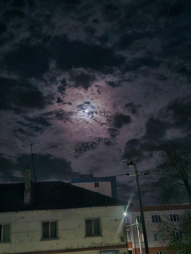 Доброй ночи, город!
📸Кира