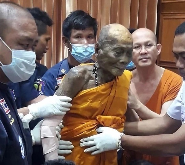 Тибетский монах, которому 205 лет, был найден в трансе! ?...