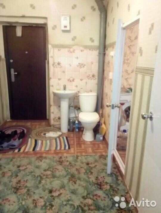 Очень удобно залетать домой, когда сильно прижало