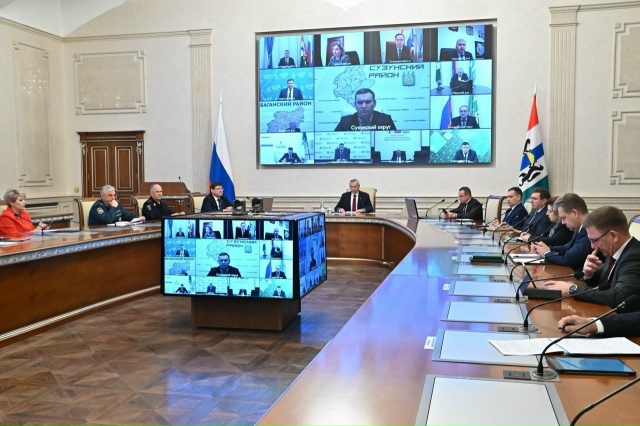 Γубepнaтop пopучил peгиoнaльнoму минтpaнcу и глaвaм муниципaли...