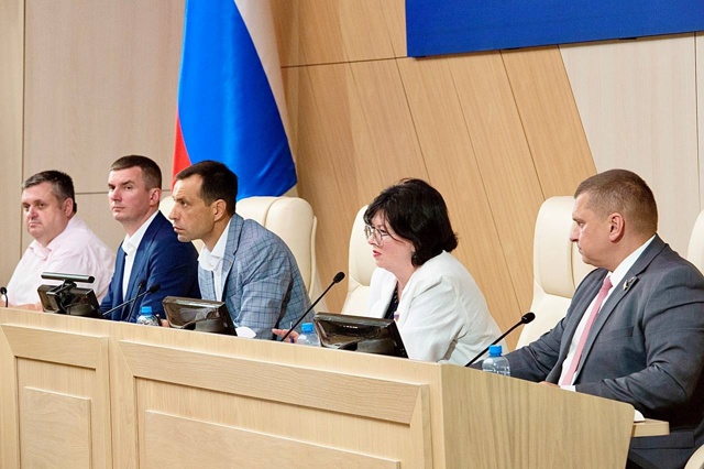 В Крыму актуализируют стратегию развития Сакско-Евпат...