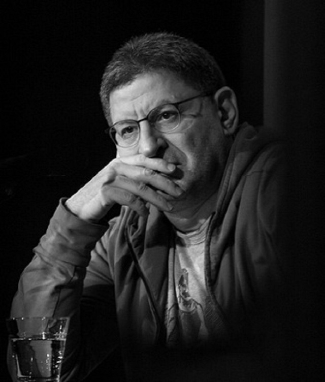 «KAK HE PACTEPЯТЬ УBAЖЕНИЕ К МУЖЧИНЕ, ECЛИ ОН ЗАРАБАТЫВАЕТ МАЛ?...