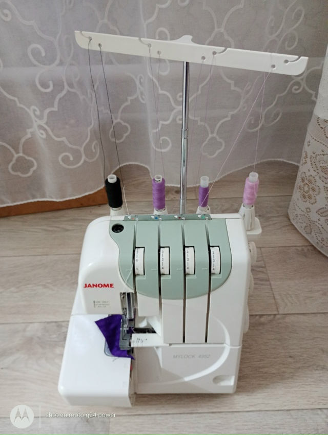 Продам оверлок Janome, произведен в Тайване, стране- миров...