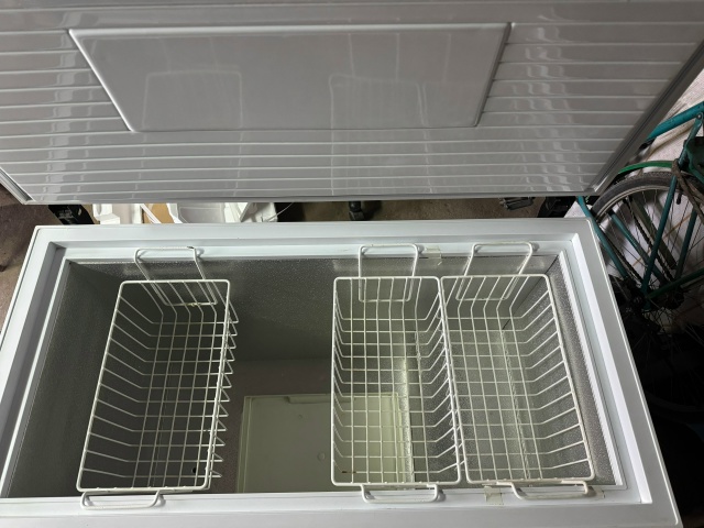 Добрый день! Продам морозильную камеру. Состояние ново...