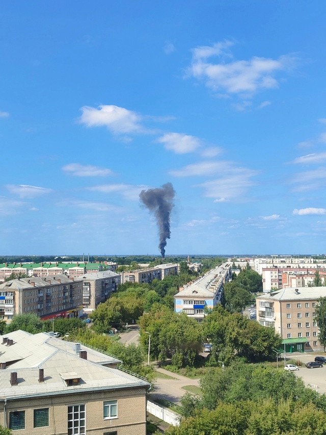 ‼️Возгорание, столб дыма поднялся в центре Копейска!