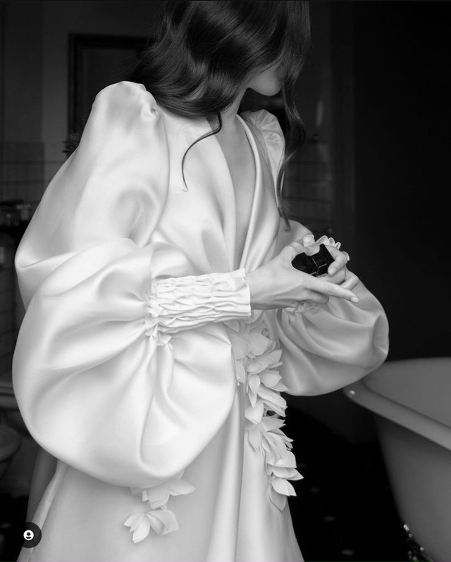 Детали 👰🥰
Примерили бы платье такого формата?
#плат?...