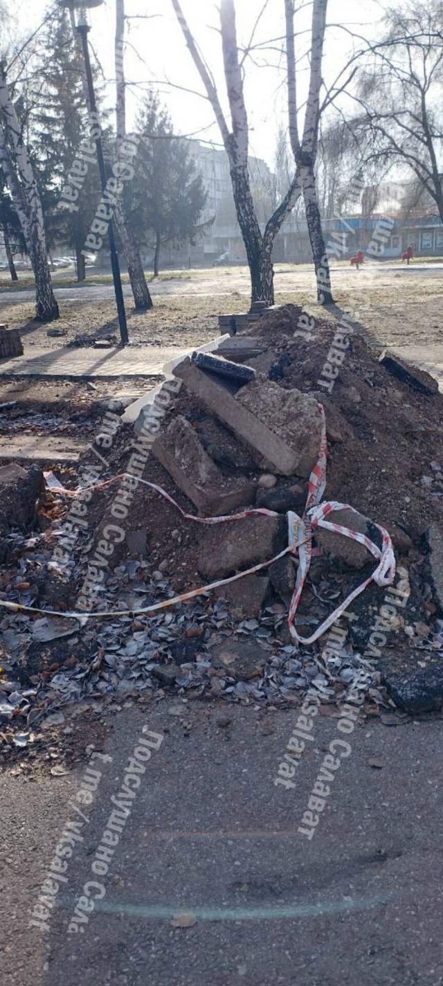 Здравствуйте!Вот эта картина уже четвёртый месяц на ал...