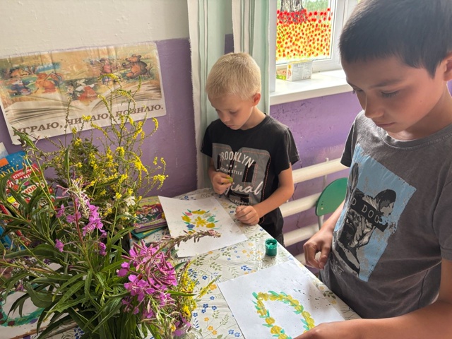 ✨🌼Я СПЛЕТУ СЕБЕ ВЕНОЧЕК
За окном уныло барабанит до?...