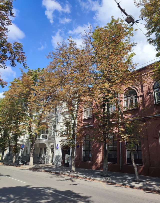 Улица Фридриха Энгельса в Центральном районе - это одн?...