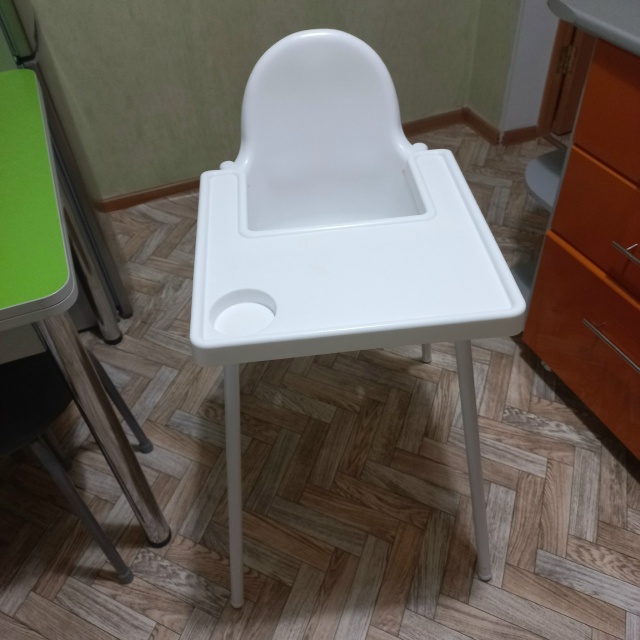 Продам стульчик для кормления. Столешница съёмная.
В х?...
